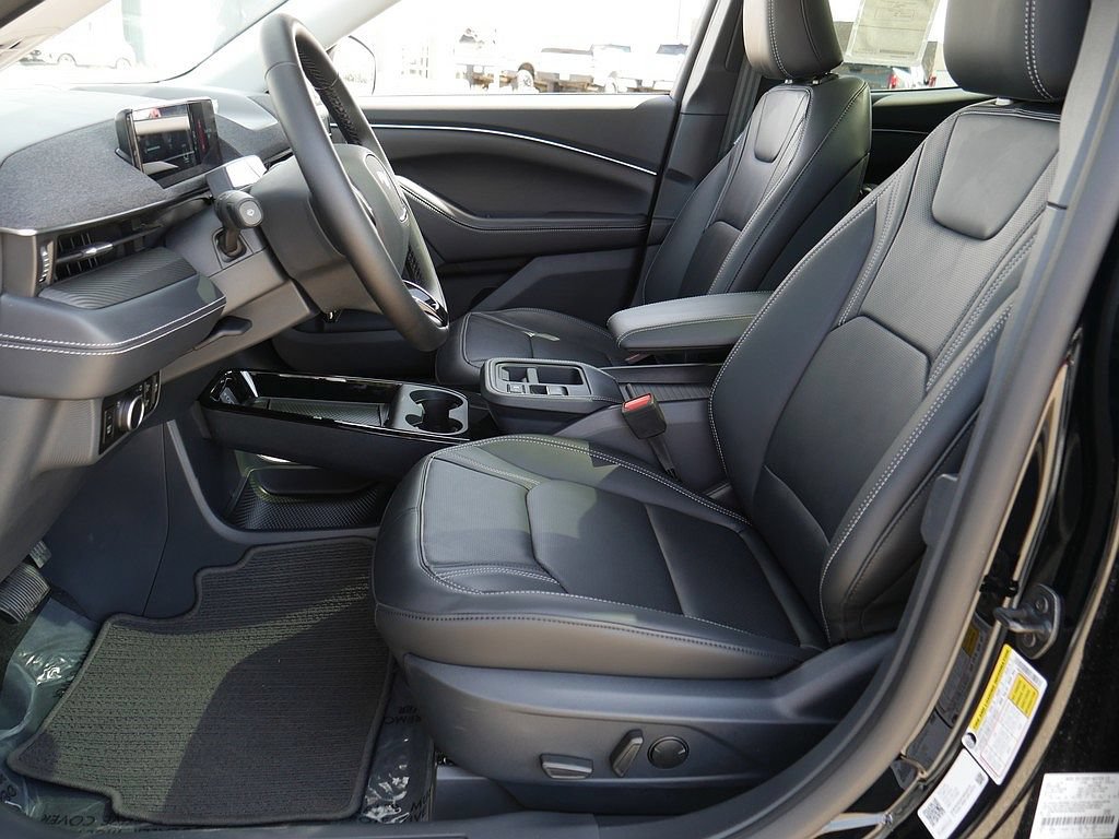 New 2026 Ford Mustang Mach-E Premium AWD/4WD image 10