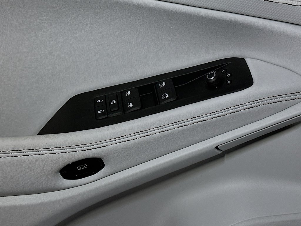 New 2026 Jeep Cherokee Limited AWD/4WD image 16