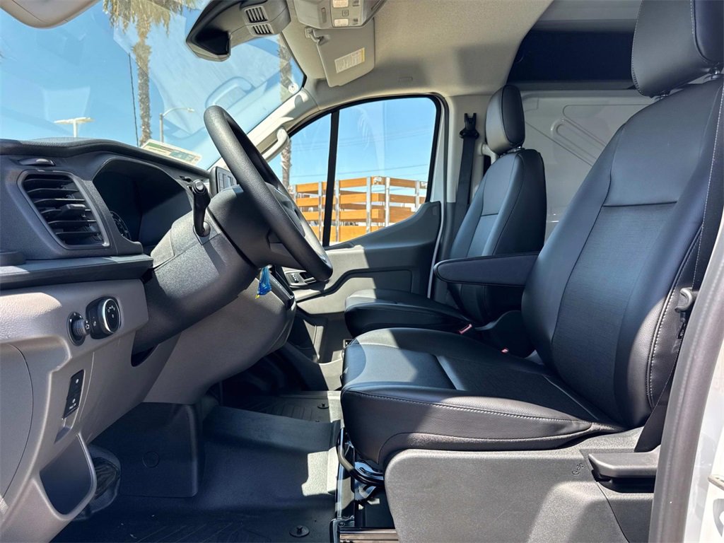 New 2025 Ford Transit 250 Low Roof image 12