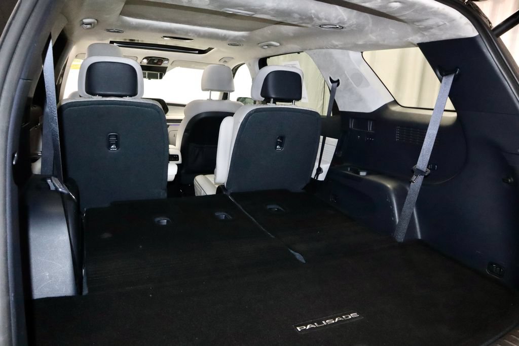Used 2025 Hyundai Palisade Calligraphy AWD/4WD image 17