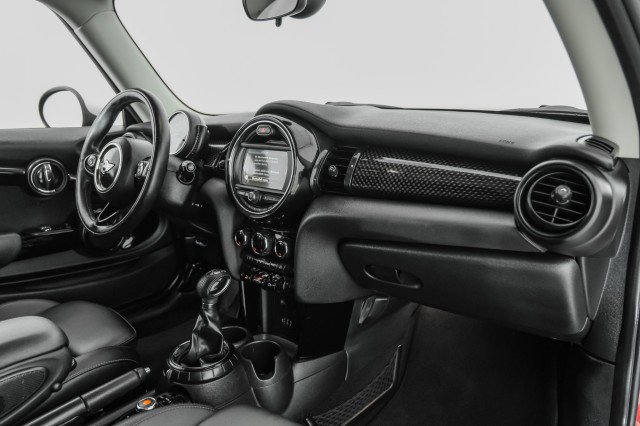 Used 2017 MINI Cooper S image 10