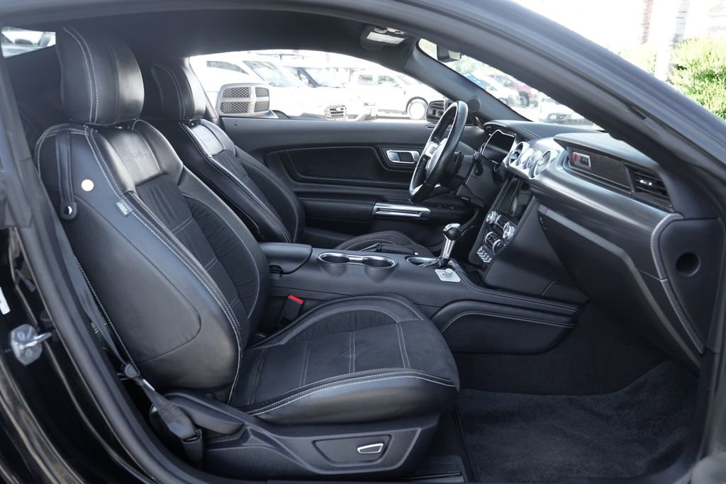 Used 2019 Ford Mustang GT Premium w/ GT Performance Package RWD image 35