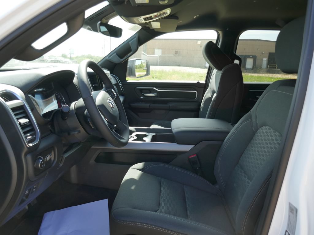 New 2026 RAM 1500 Big Horn AWD/4WD image 15