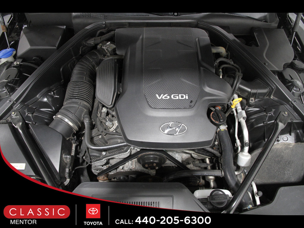 Used 2015 Hyundai Genesis 3.8 AWD/4WD image 23