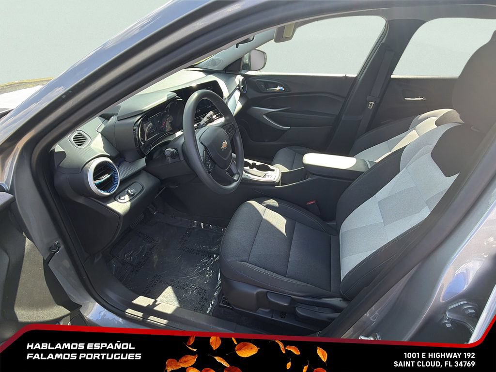 Used 2024 Chevrolet Trax LS w/ LS Convenience Package FWD image 13
