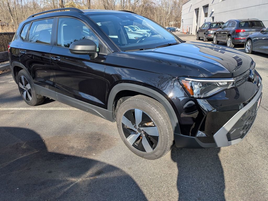Used 2025 Volkswagen Taos S AWD/4WD image 7