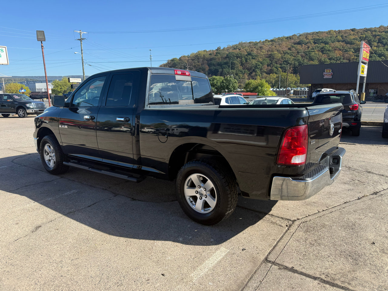 Used 2009 Dodge Ram 1500 Truck SLT image 9