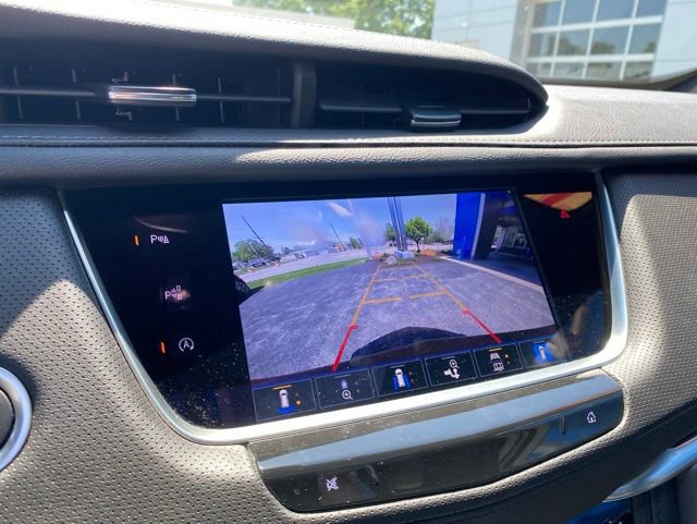 Used 2025 Cadillac XT5 Premium Luxury w/ Technology Package AWD/4WD image 30