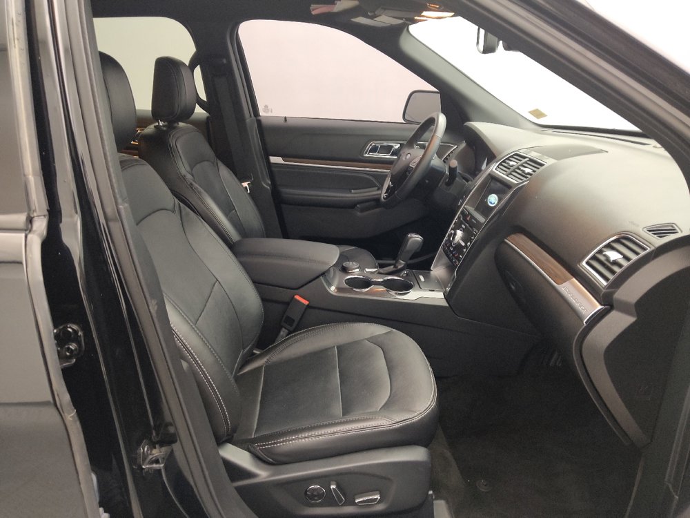 Used 2018 Ford Explorer Limited w/ Equipment Group 301A AWD/4WD image 21