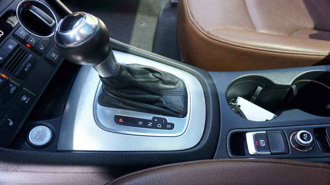 Used 2018 Audi Q3 2.0T Premium Plus w/ Premium Plus Package image 16