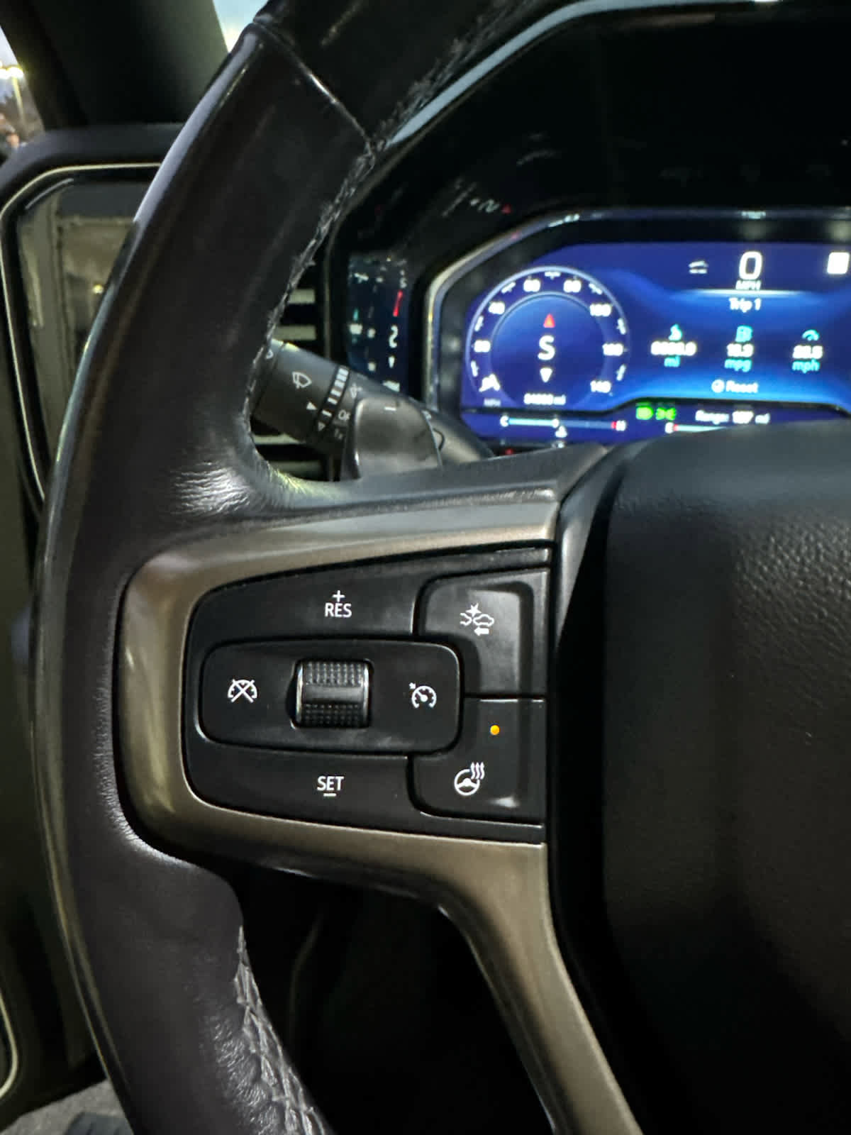 Certified 2023 Chevrolet Silverado 1500 High Country w/ Technology Package image 26