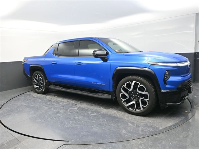 Used 2025 Chevrolet Silverado EV RST image 9