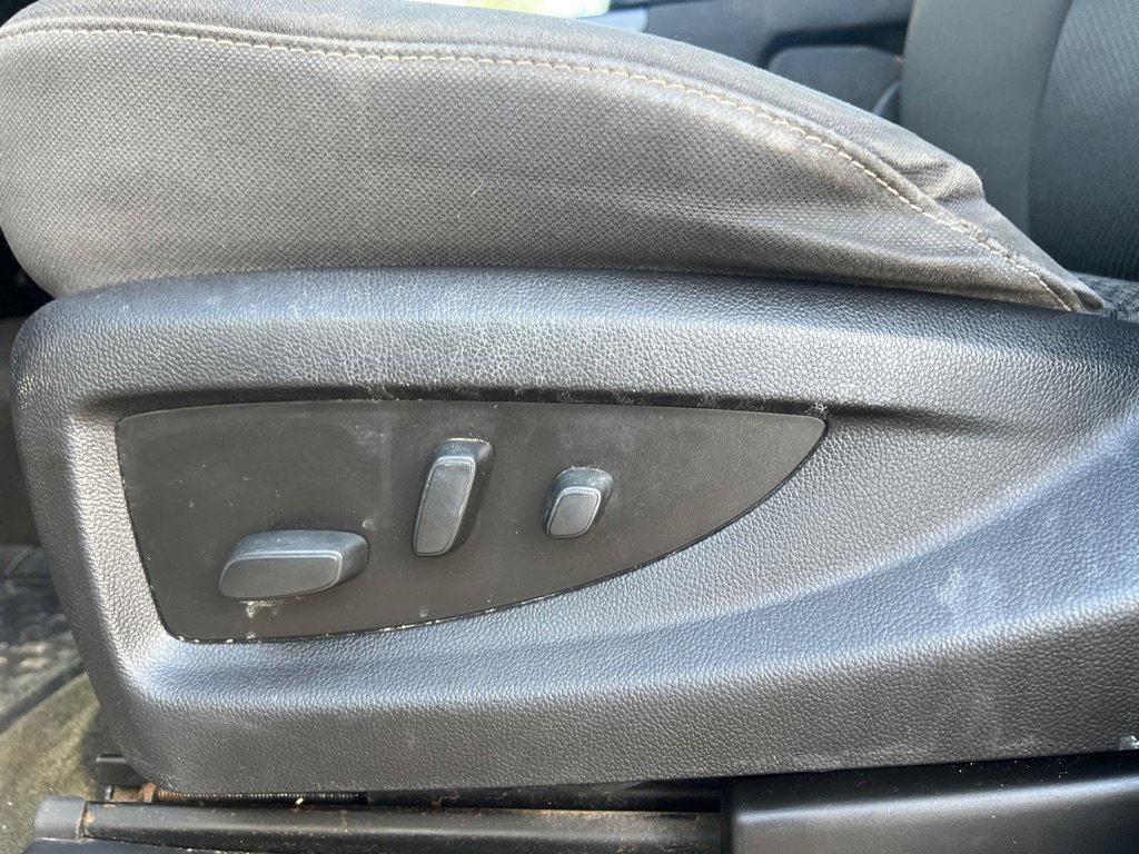 Used 2018 Chevrolet Silverado 1500 LT w/ All Star Edition image 29