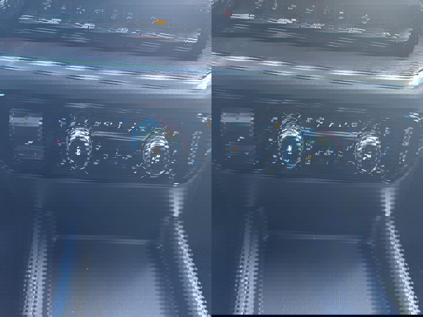 New 2026 GMC Sierra 2500 SLT w/ SLT Premium Package image 24