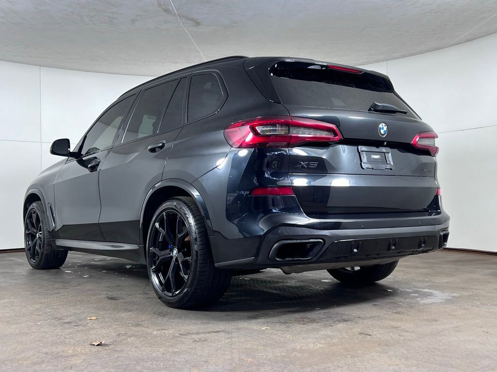 Used 2019 BMW X5 xDrive50i w/ M Sport Package image 3