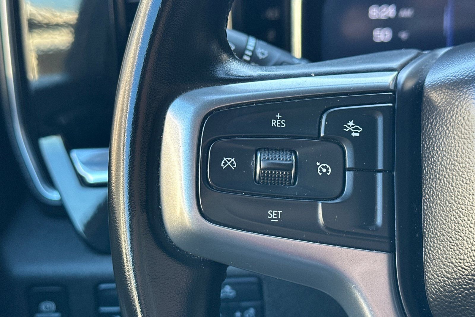 Used 2024 Chevrolet Silverado 2500 LT image 30