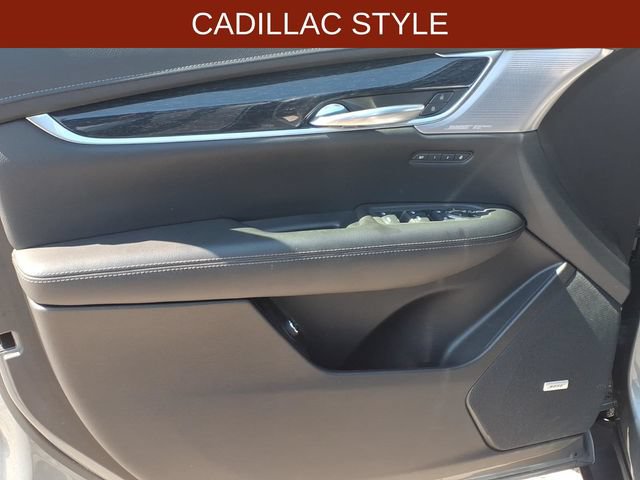 Used 2022 Cadillac XT5 Premium Luxury FWD image 9