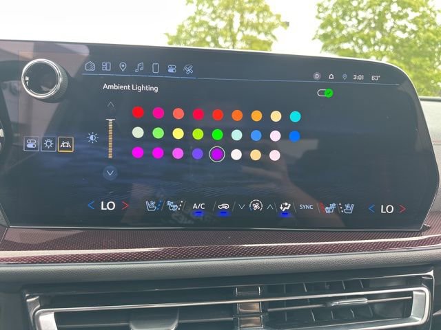 Used 2024 Chevrolet Traverse RS image 45