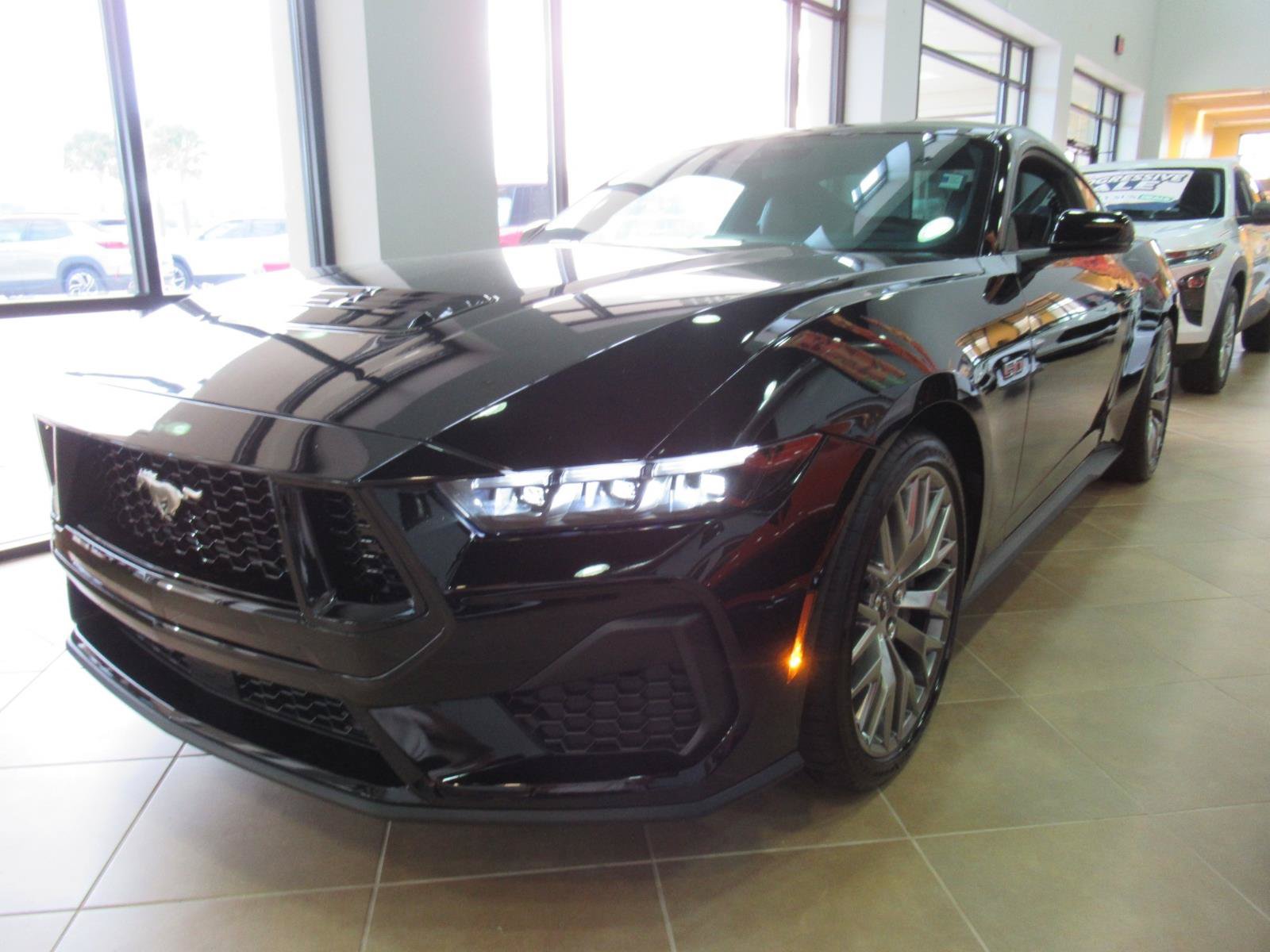 Used 2026 Ford Mustang GT Premium RWD image 3