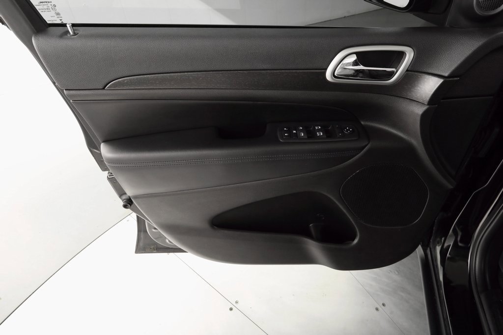 Used 2018 Jeep Grand Cherokee Laredo image 18