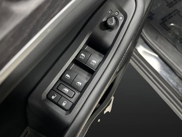 Used 2024 Jeep Grand Cherokee Limited 4xe AWD/4WD image 32