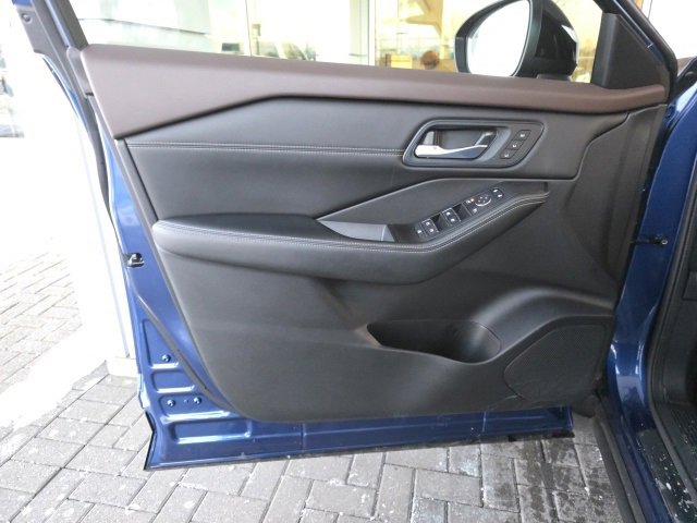 Used 2023 Nissan Rogue SL w/ SL Premium Package image 20