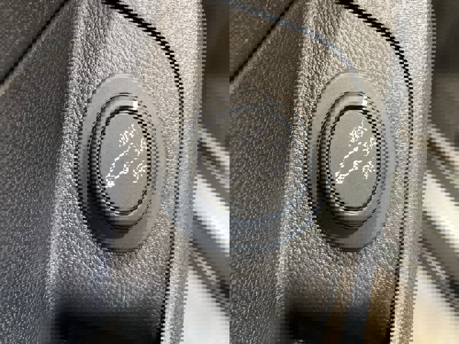 Used 2023 GMC Terrain SLE w/ Driver Convenience Package image 12