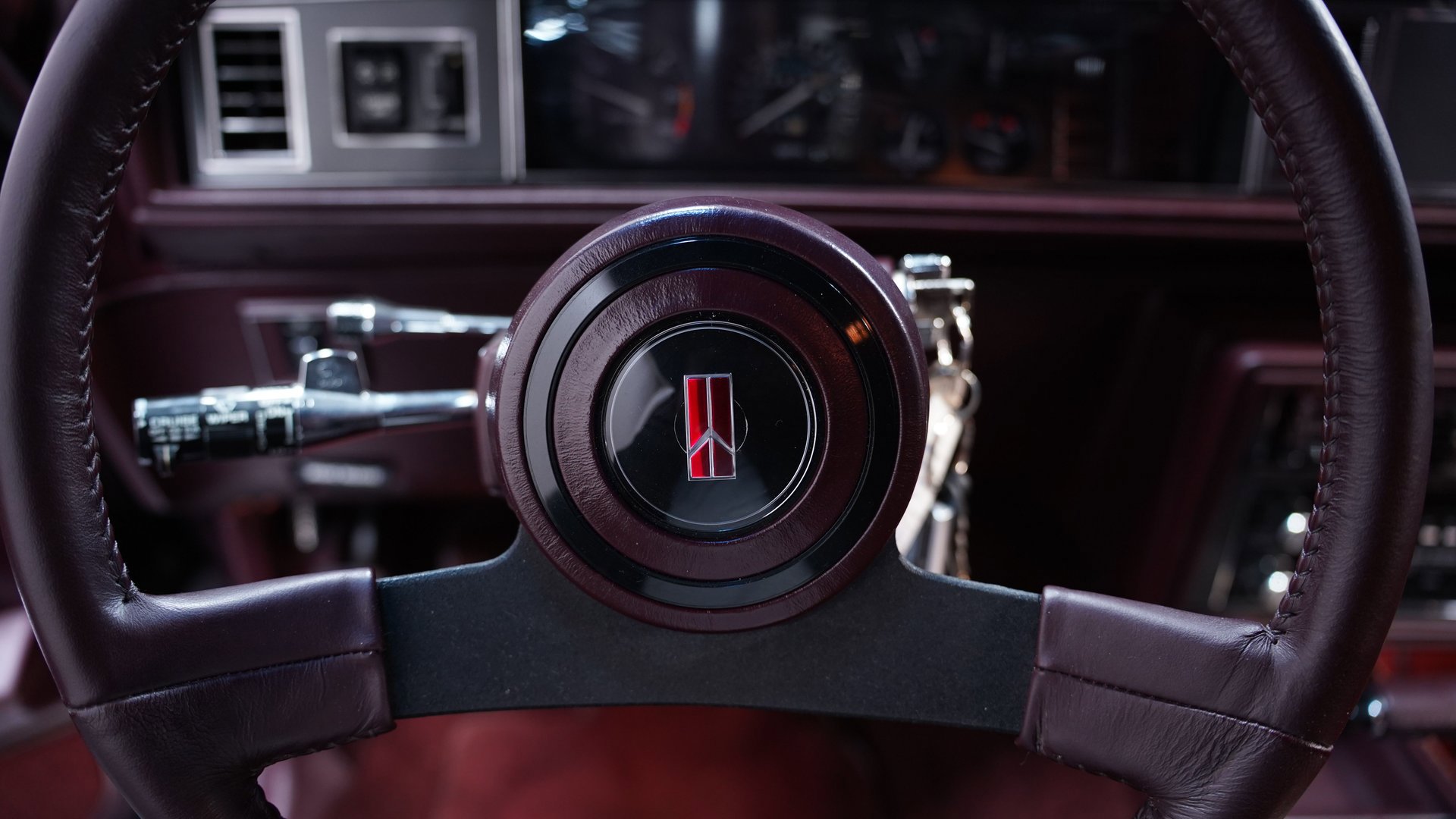 Used 1987 Oldsmobile Cutlass Supreme Salon image 34