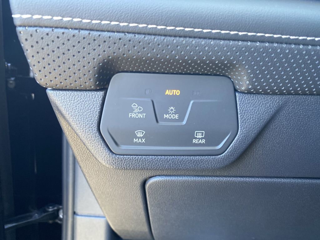 New 2026 Volkswagen Atlas SE image 26