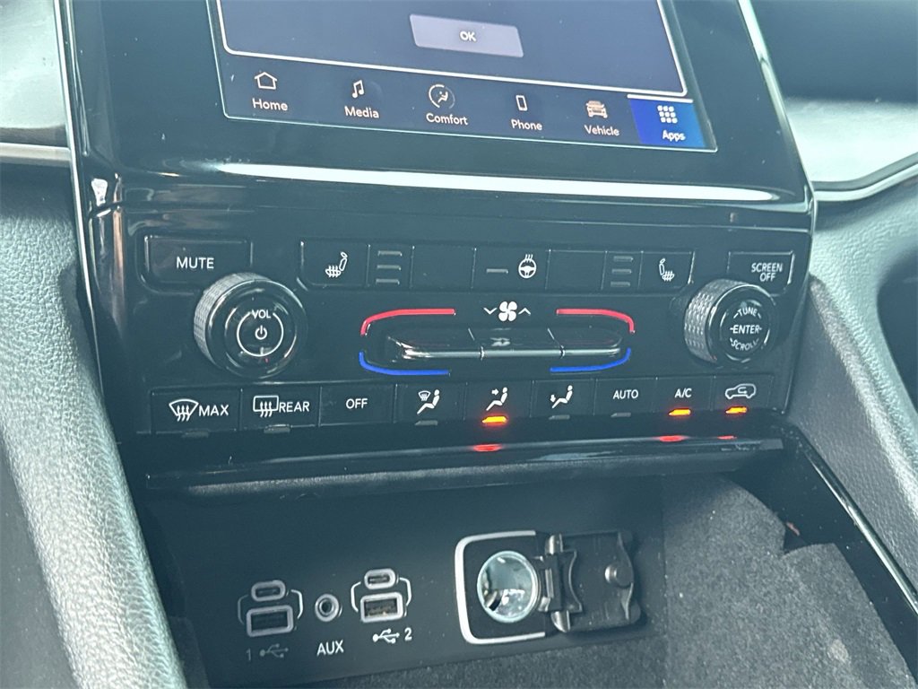 Used 2022 Jeep Grand Cherokee Limited image 24