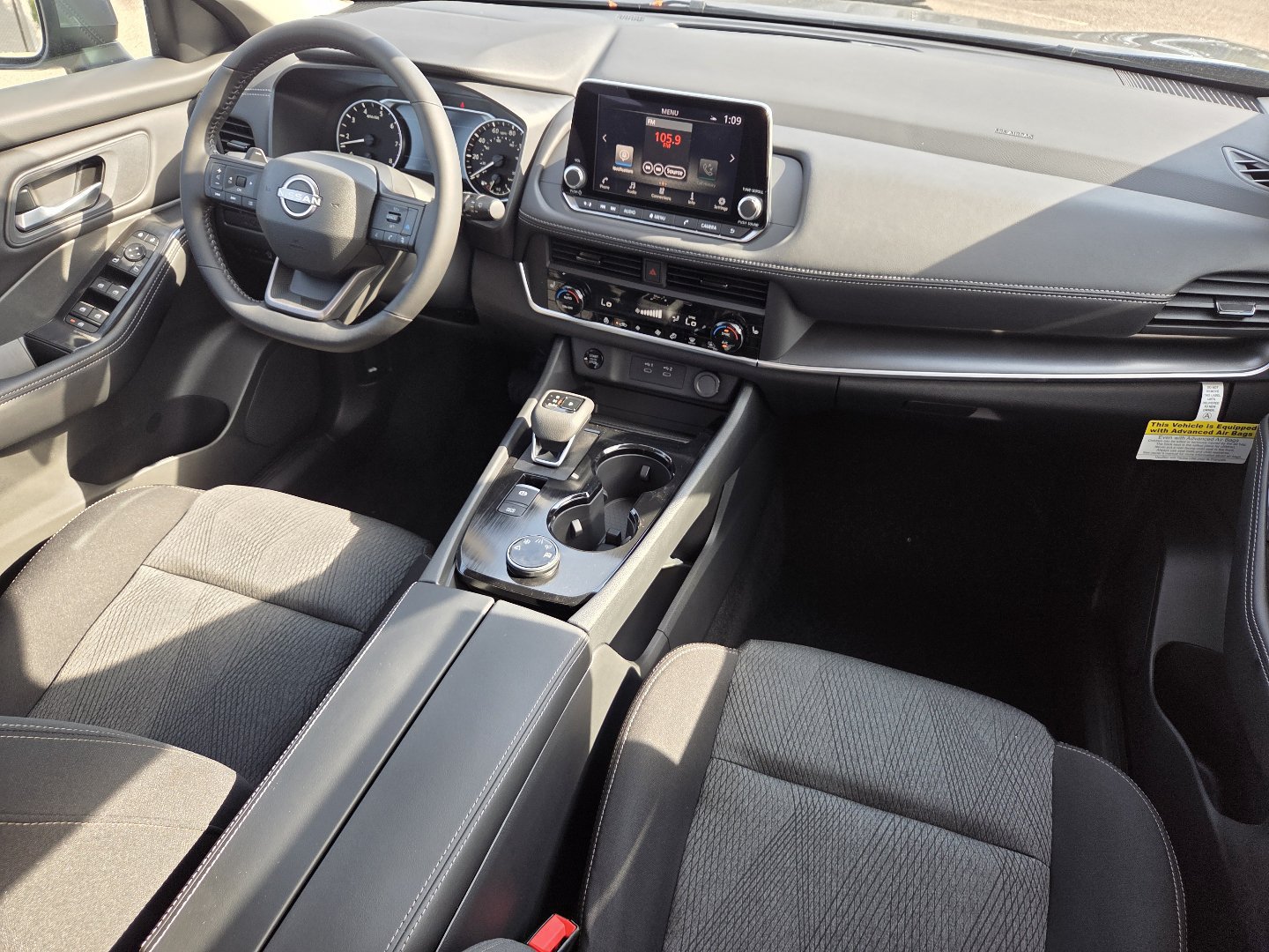 New 2027 Nissan Rogue SV AWD/4WD image 23