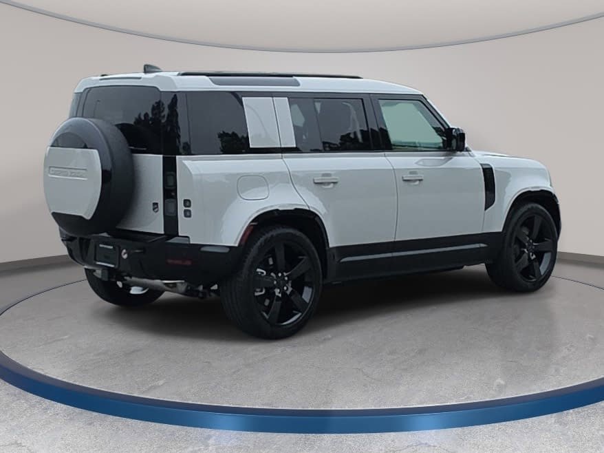 New 2026 Land Rover Defender 110 X-Dynamic SE AWD/4WD image 5
