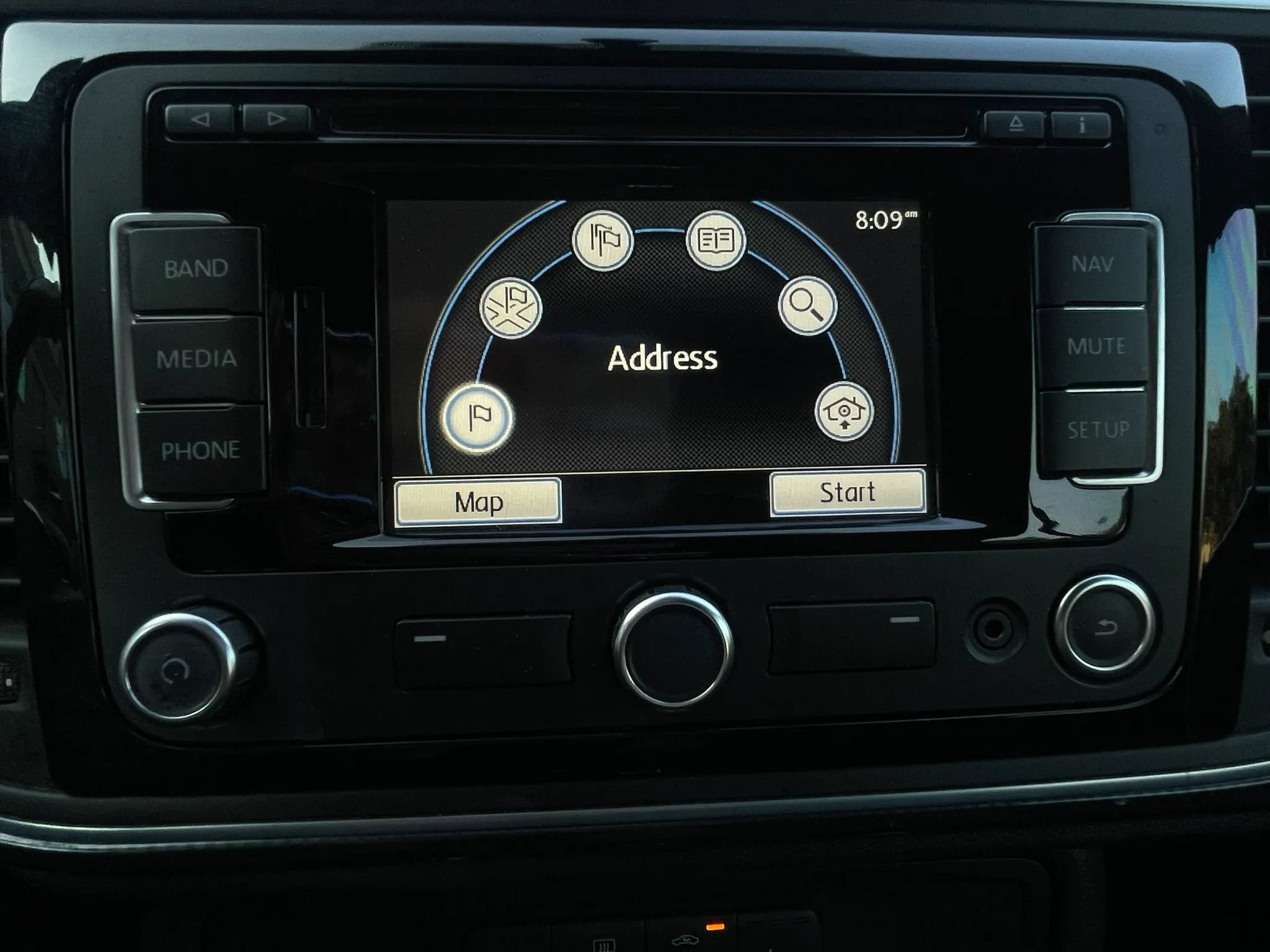 Used 2013 Volkswagen Beetle 2.0T FWD image 25