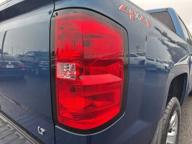 Used 2018 Chevrolet Silverado 1500 LT w/ LT Eassist Package image 15