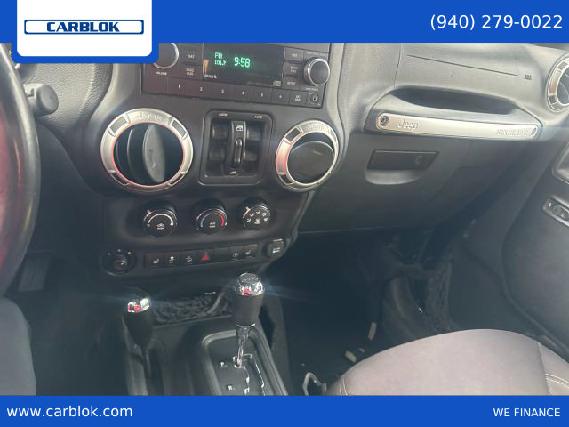 Used 2013 Jeep Wrangler Unlimited Sahara w/ Connectivity Group image 21