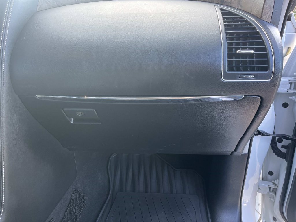 Used 2021 INFINITI QX80 Premium Select w/ All-Season Package RWD image 28