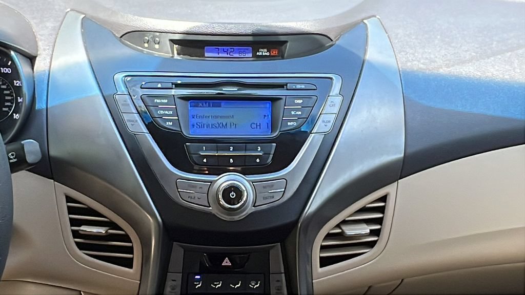 Used 2013 Hyundai Elantra GLS FWD image 13