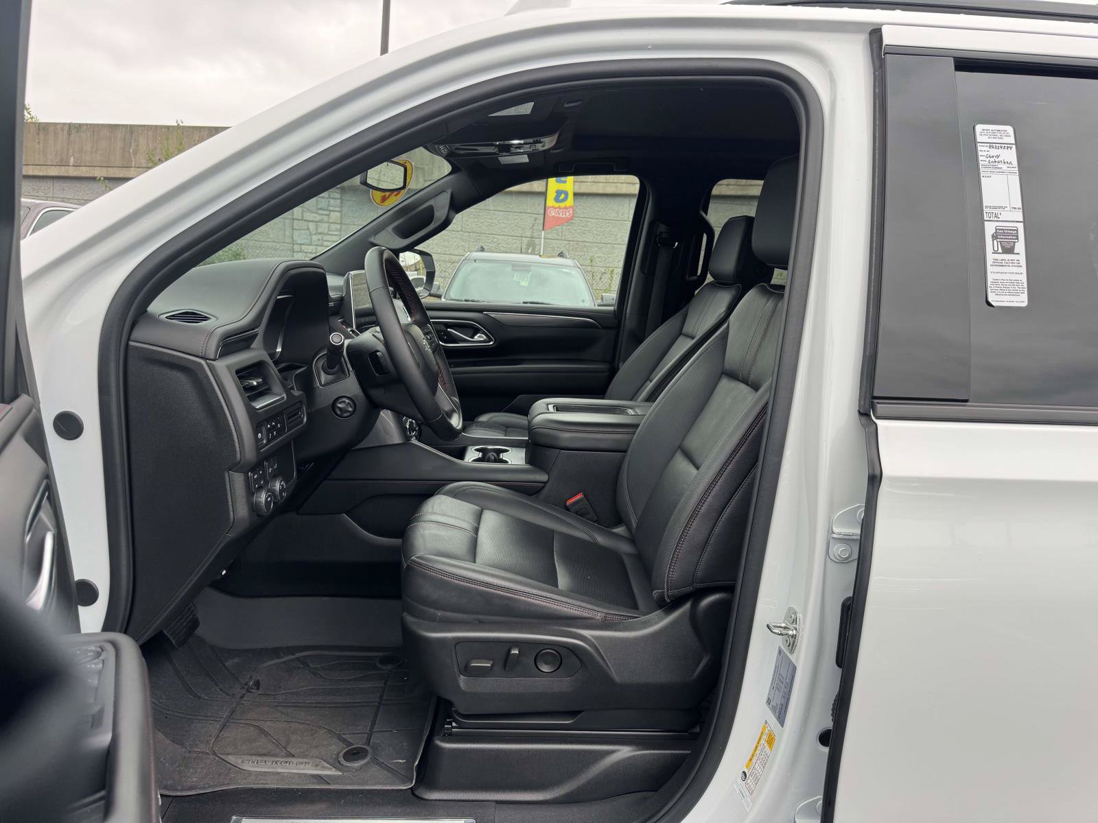 Used 2024 Chevrolet Suburban RST w/ Luxury Package AWD/4WD image 20