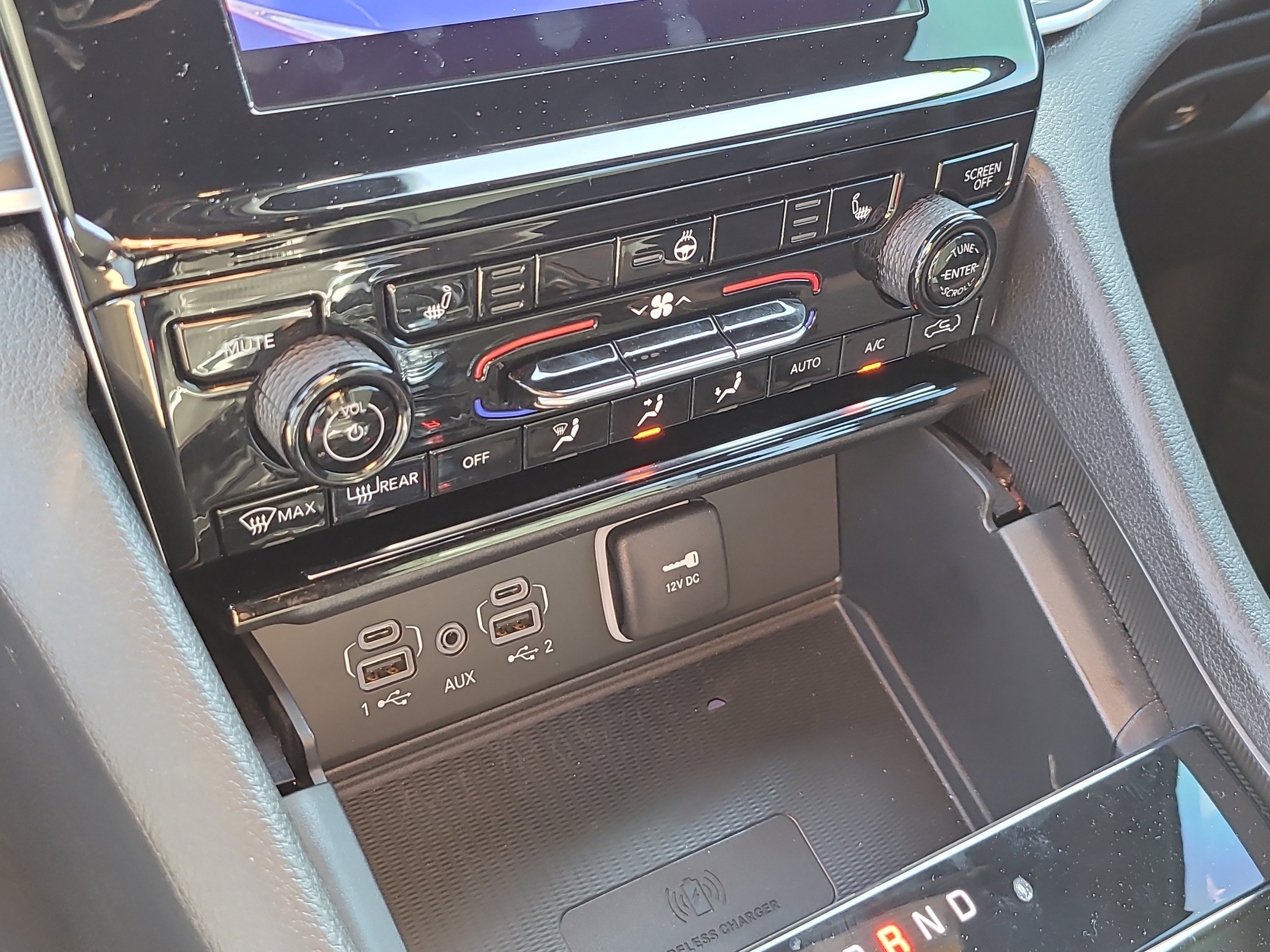 Used 2025 Jeep Grand Cherokee L Laredo image 24