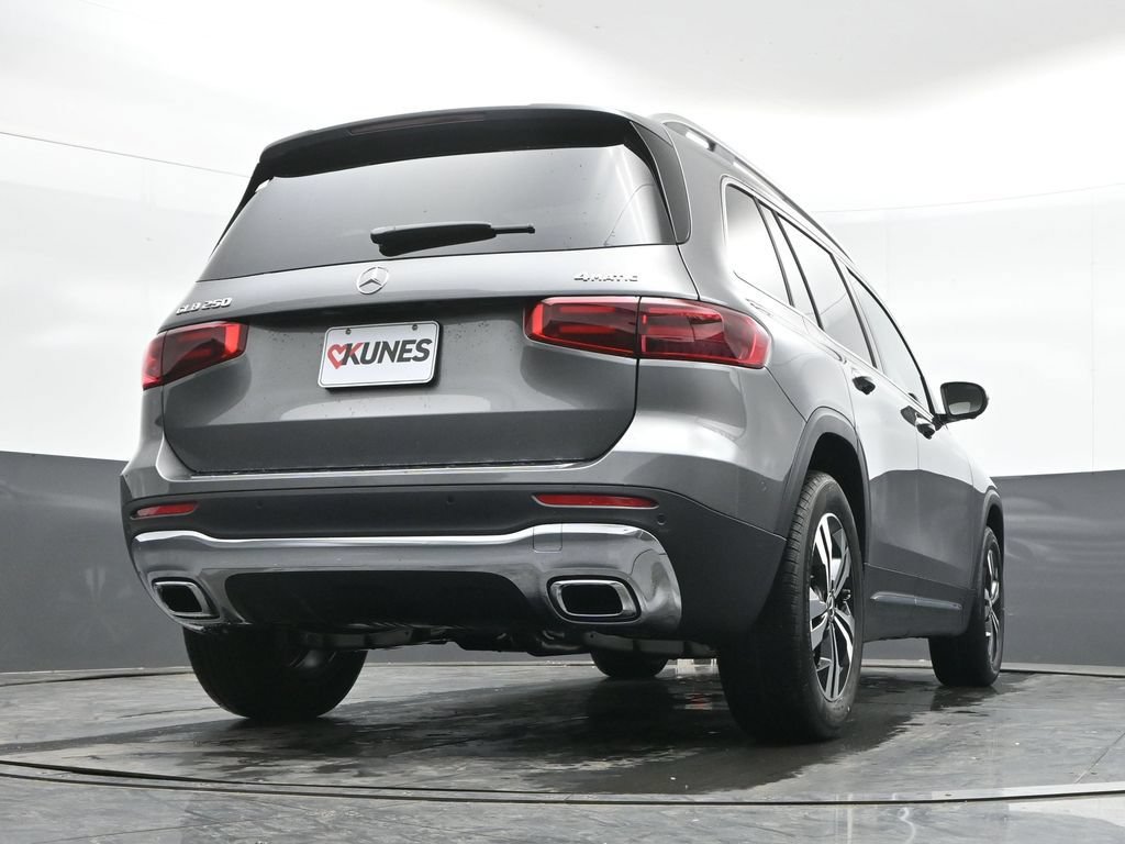 New 2026 Mercedes-Benz GLB 250 4MATIC image 33