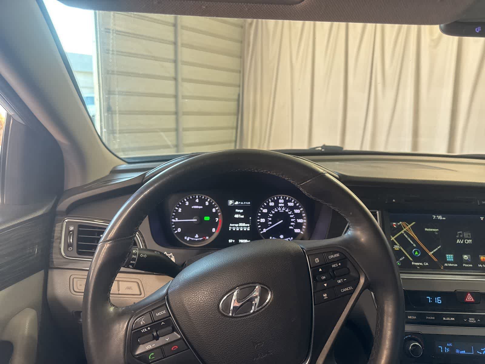 Used 2015 Hyundai Sonata Limited w/ Option Group 06 FWD image 24