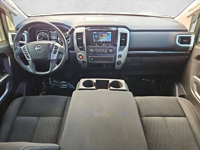 Used 2017 Nissan Titan SV RWD image 22