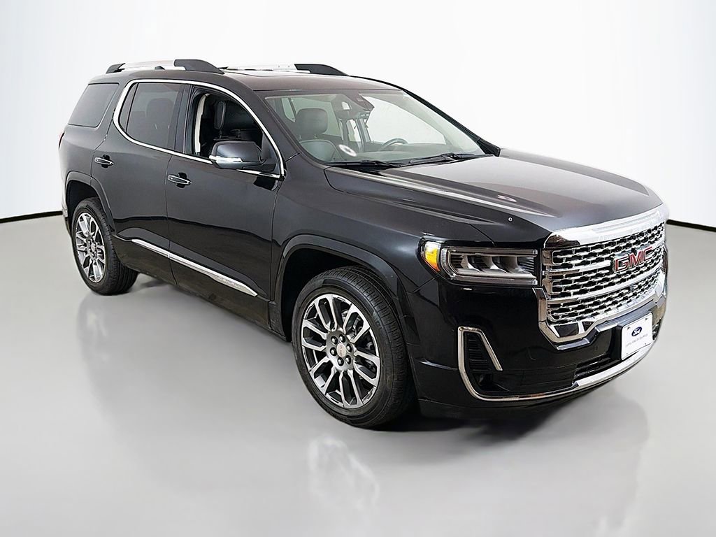 Used 2023 GMC Acadia Denali w/ Denali Ultimate Package image 2