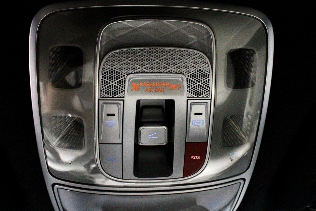 Used 2025 Genesis Electrified GV70 Advanced image 33