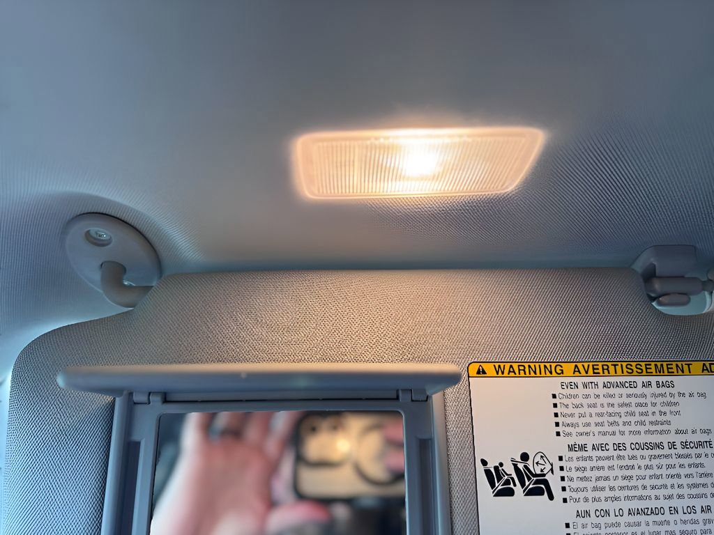 Used 2021 Toyota Highlander XLE image 17