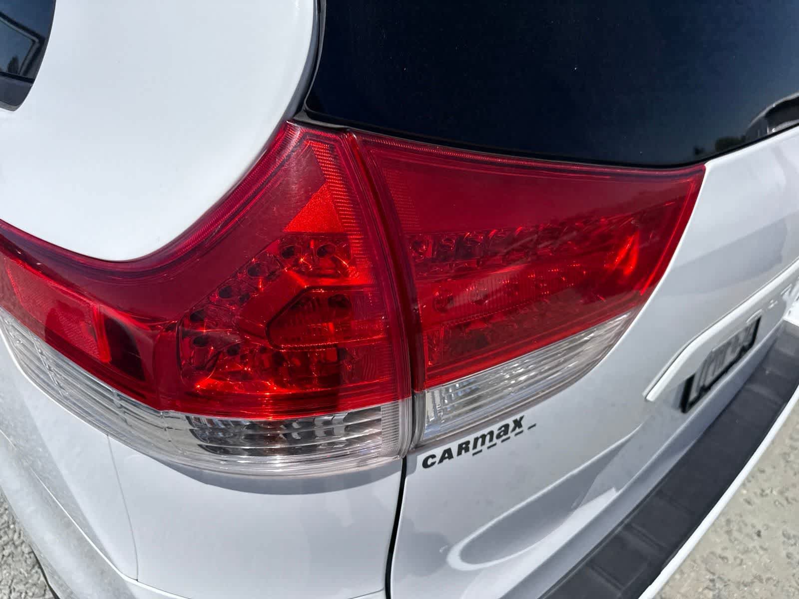 Used 2012 Toyota Sienna LE FWD image 10