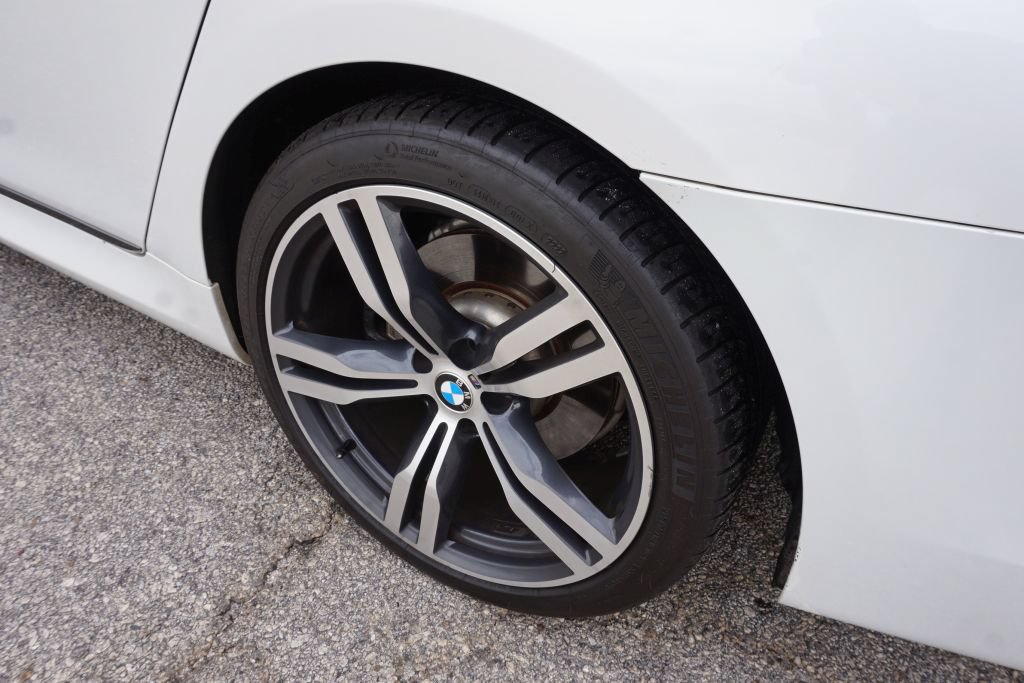 Used 2016 BMW 750i xDrive AWD/4WD image 10