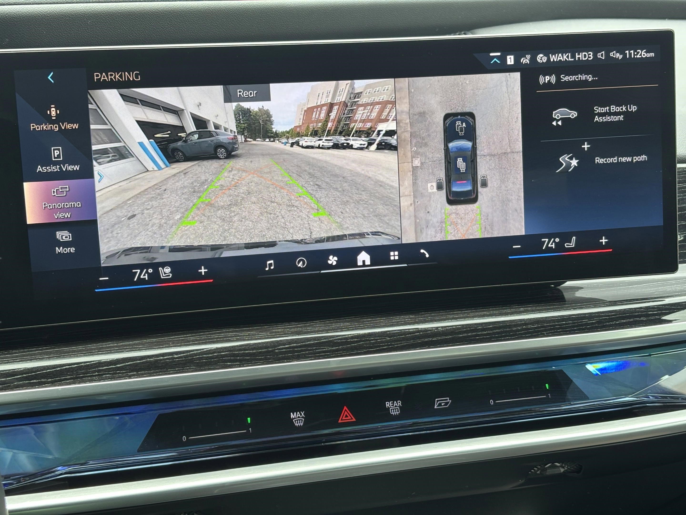 Used 2024 BMW i7 xDrive60 w/ Executive Package image 14