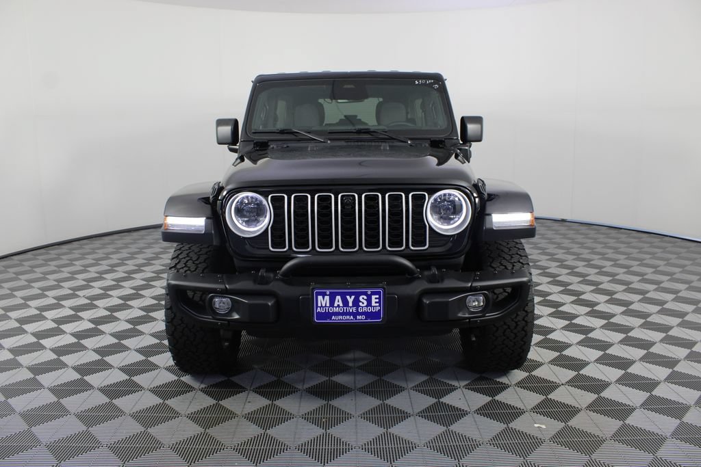 Used 2025 Jeep Wrangler Unlimited Sahara AWD/4WD image 25