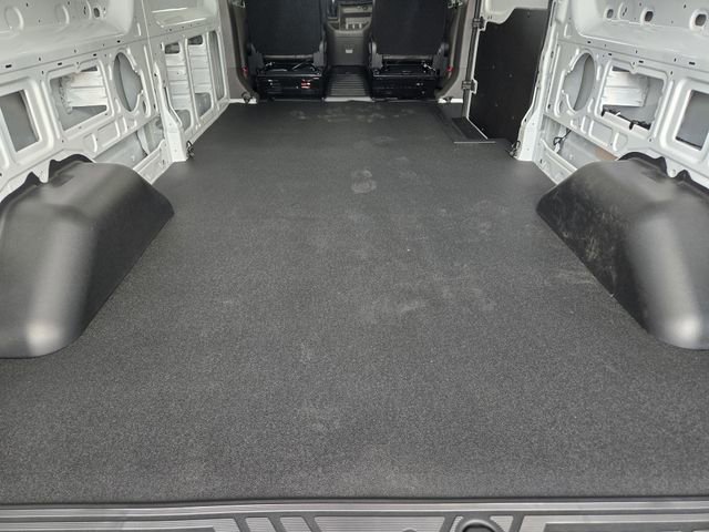 New 2025 Ford Transit 250 Low Roof image 23